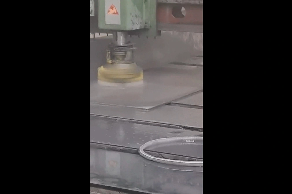 水研削チタン合金プレート