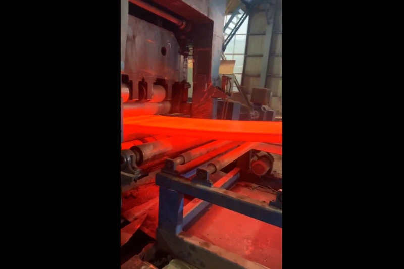 チタン板ローリング