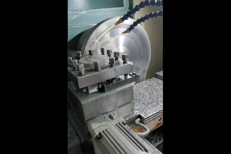 チタン特殊形状部品加工